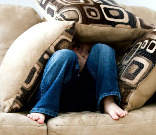 Mednarodna operacija razbila pedofilsko mrežo s 250 člani