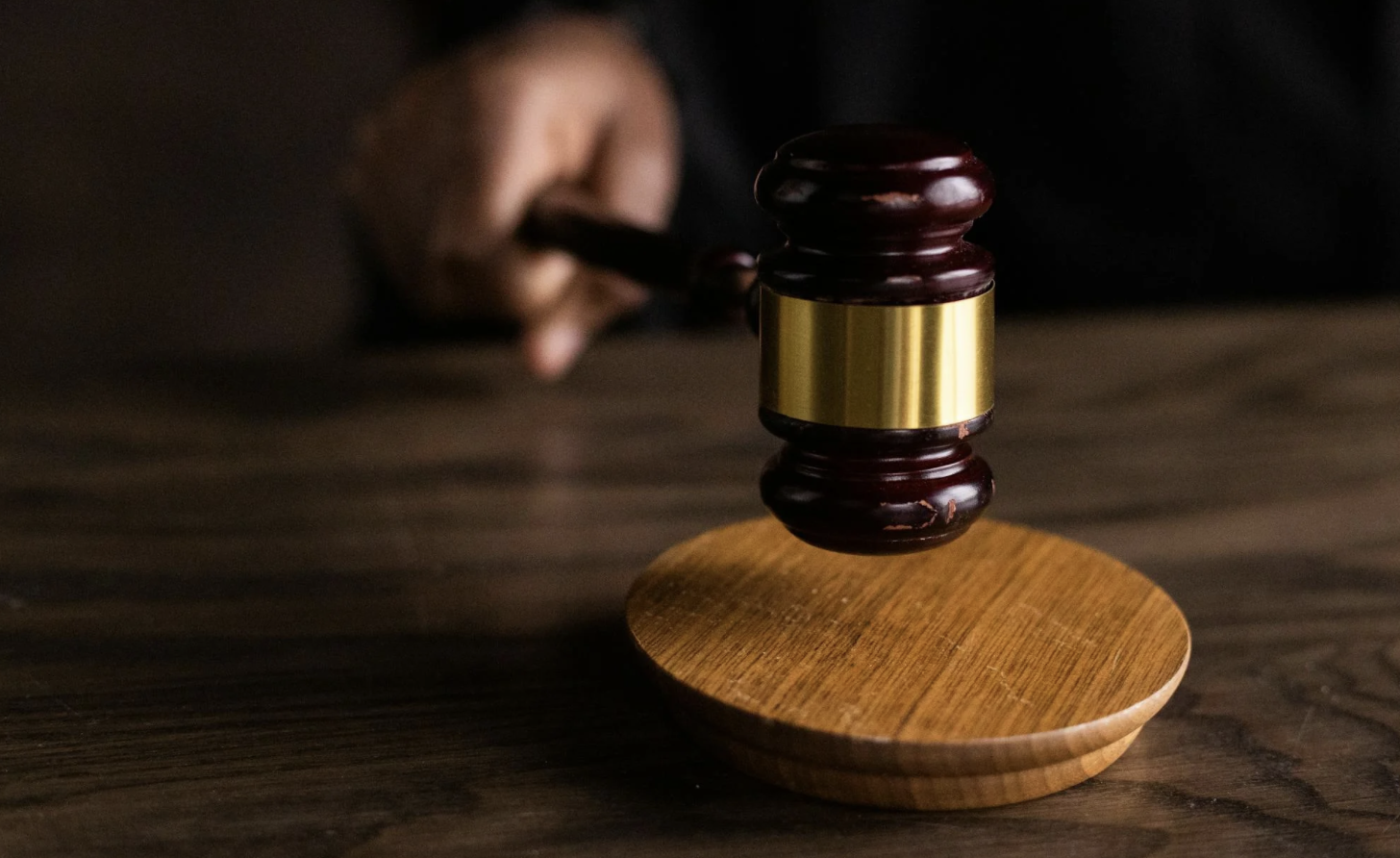 Sumljivo podkupovanje v odmevnem primeru smrti Aleša Šutarja