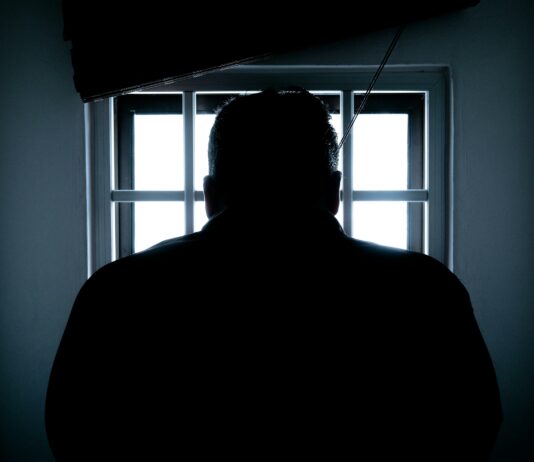 Pobeg iz Povšetove: Razkrita šokantna resnica o varnosti zaporov